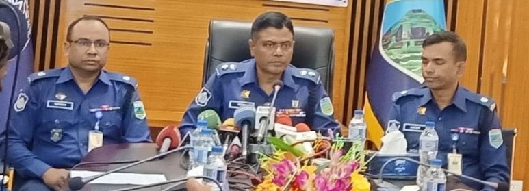 পুলিশ নিয়োগে প্রতারণা, ৫৬ কোটি টাকার চেকসহ গ্রেপ্তার ৩