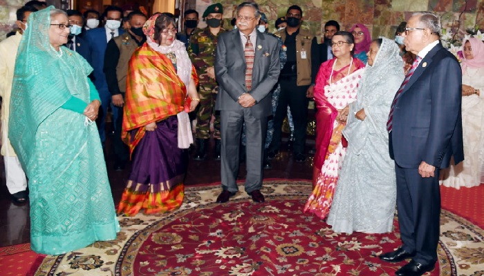 আবদুল হামিদের সঙ্গে নবনির্বাচিত রাষ্ট্রপতির সাক্ষাৎ
