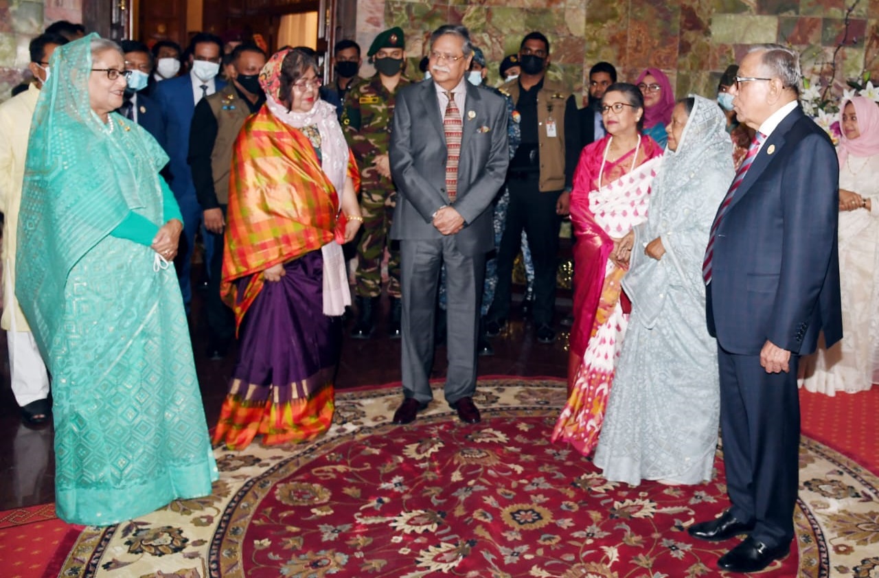 আবদুল হামিদের সঙ্গে নবনির্বাচিত রাষ্ট্রপতির সাক্ষাৎ