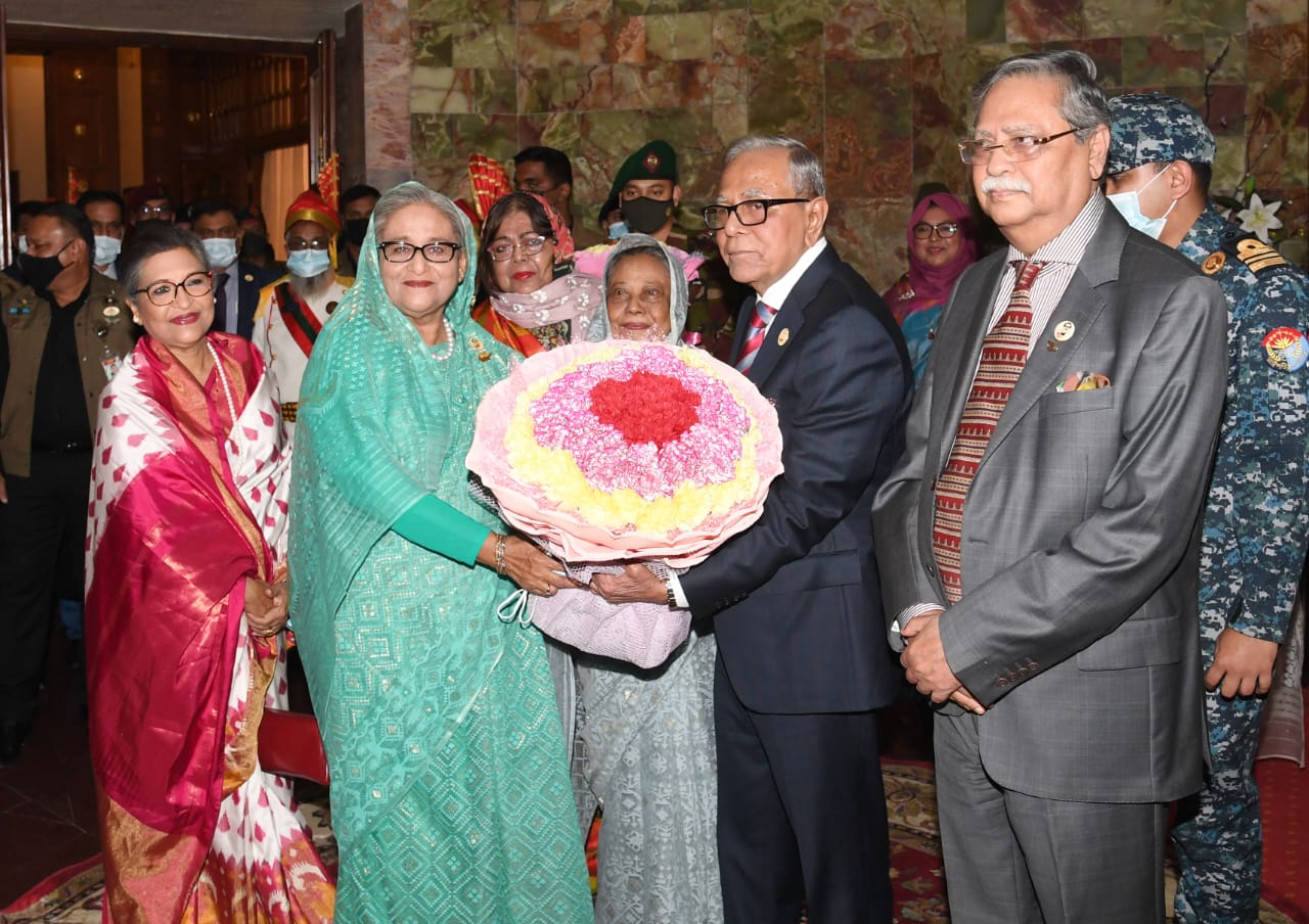 আবদুল হামিদের সঙ্গে নবনির্বাচিত রাষ্ট্রপতির সাক্ষাৎ