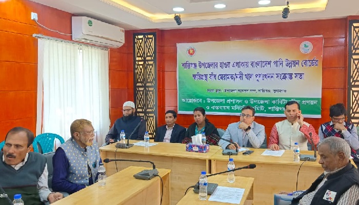 হাওরে ফলস রক্ষা বাঁধের কাজ ৬৫ ভাগ সম্পন্ন