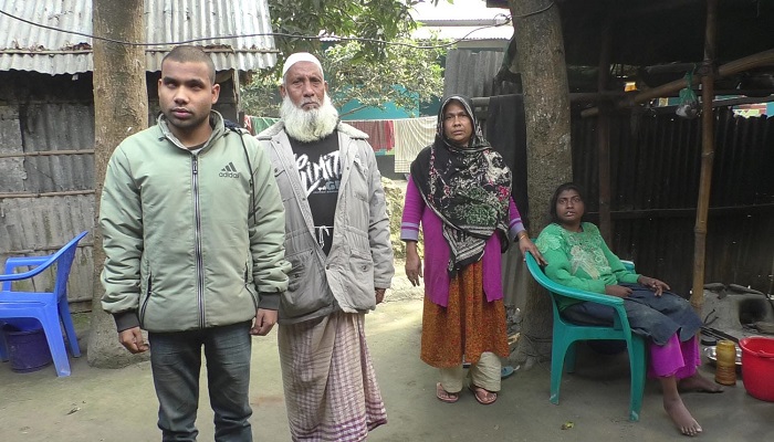 কুড়িগ্রামের অন্ধ মেহেদি ব্যারিষ্টার হতে চায়