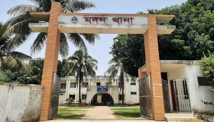 মদনে ওরস থেকে ফেরার পথে নিহত ২