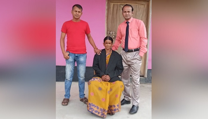 সোনাগাজীতে ‘মায়ের স্বর্গ’ উপহার দিলেন সেই শিক্ষক