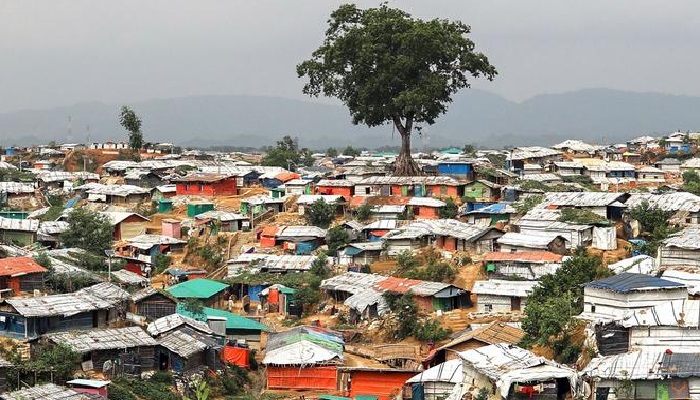 রোহিঙ্গা ক্যাম্পে গুলিতে হতাহত ২