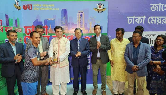 ঢাকা মেয়র কাপের ব্যাডমিন্টনে চ্যাম্পিয়ন ৭২ নম্বর ওয়ার্ড
