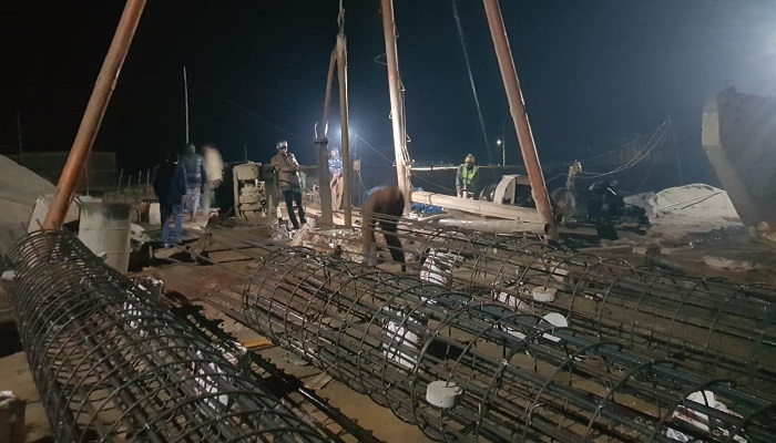 রাতের আঁধারে নিম্নমানের সামগ্রী দিয়ে ব্রিজ নির্মাণ