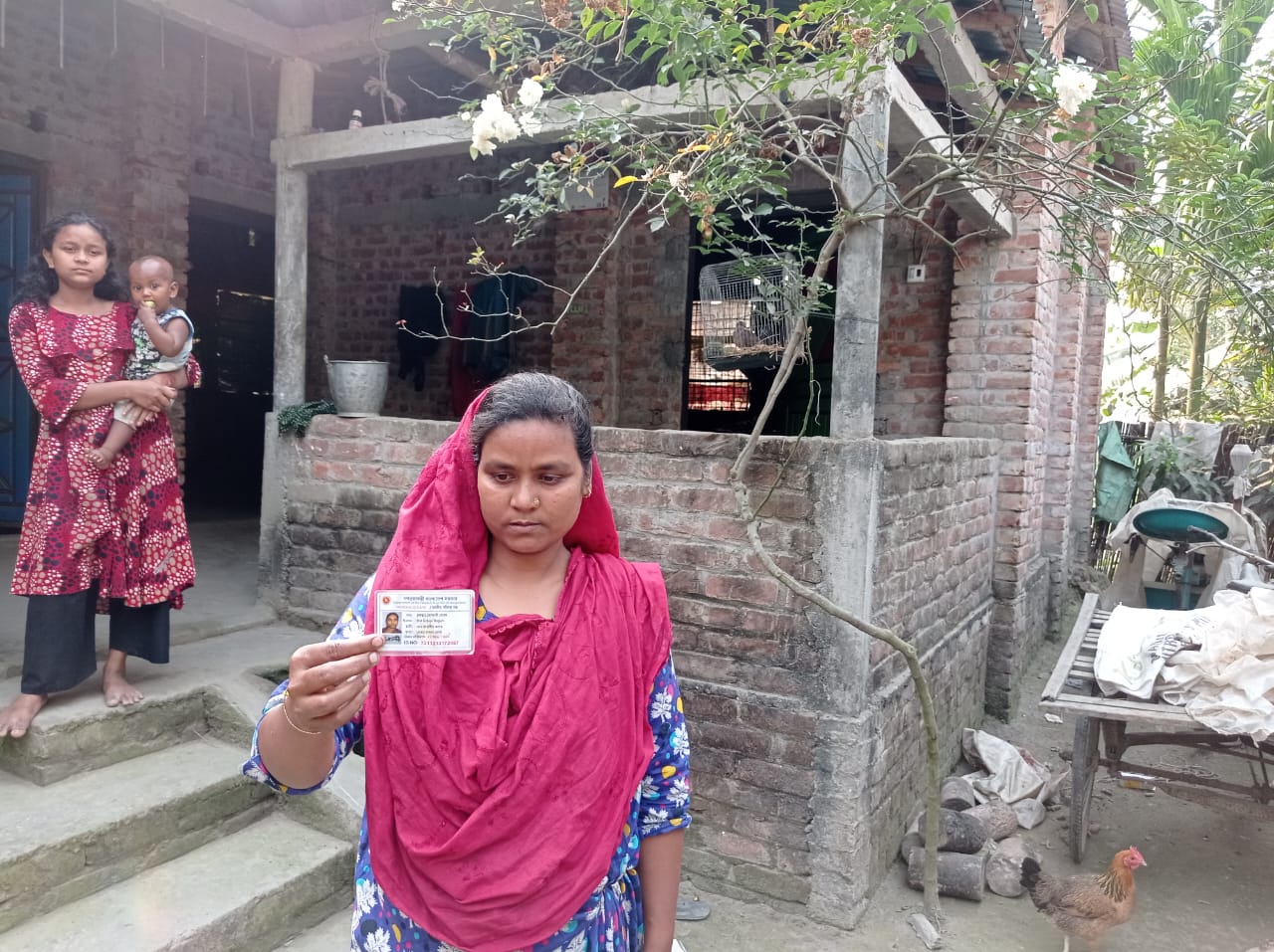 ডিমলায় ভিজিডি কার্ড বিতরণে অনিয়ম
