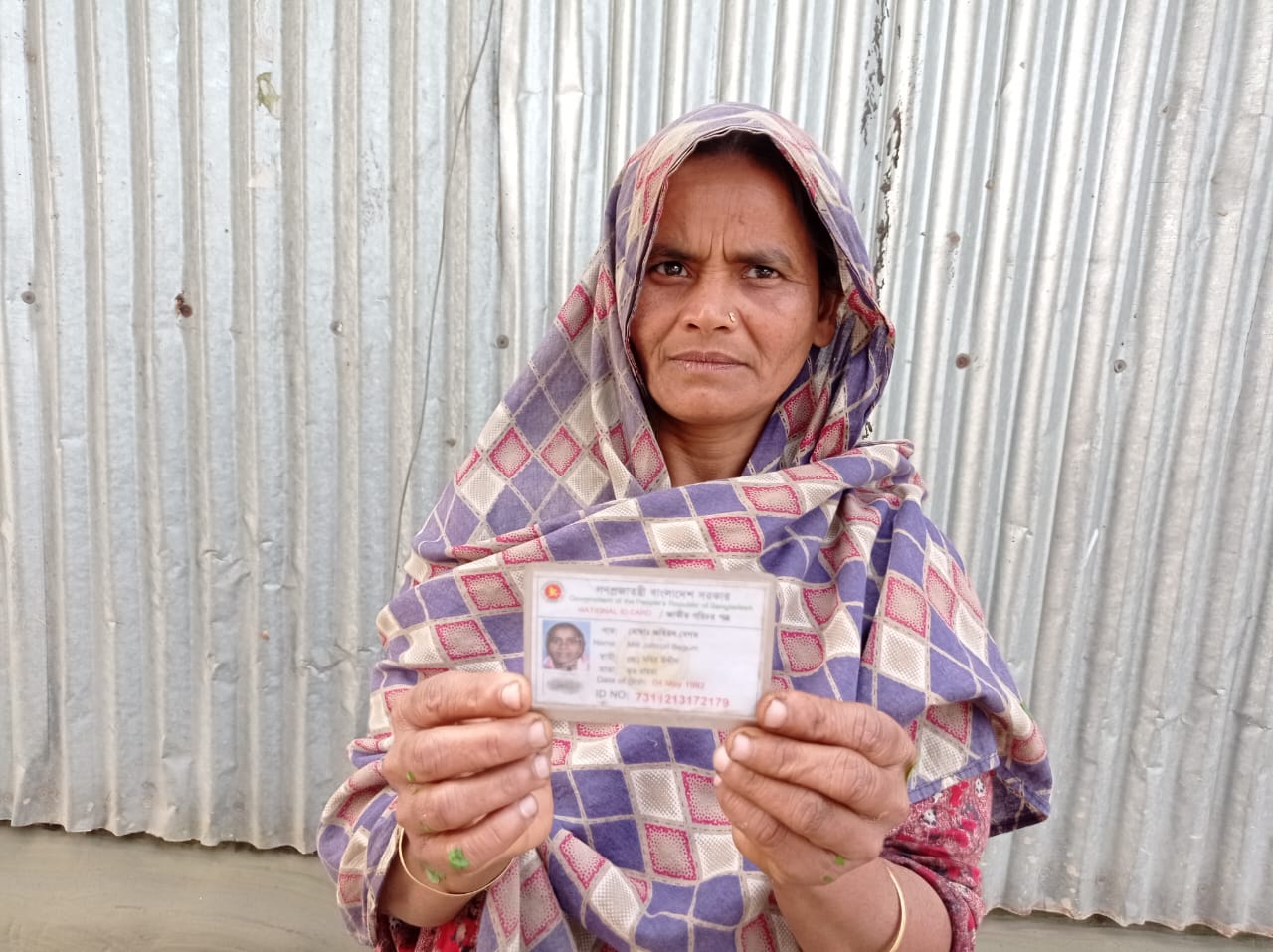 ডিমলায় ভিজিডি কার্ড বিতরণে অনিয়ম