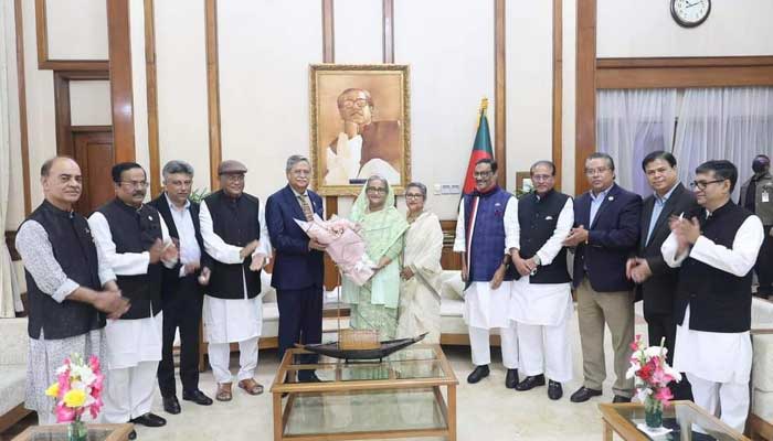 প্রধানমন্ত্রীর সঙ্গে শাহাবুদ্দিন চুপ্পুর সাক্ষাৎ