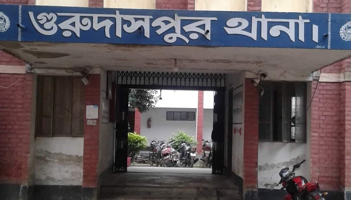 গুরুদাসপুরে ছাত্রলীগ নেতাকে কুপিয়ে জখম