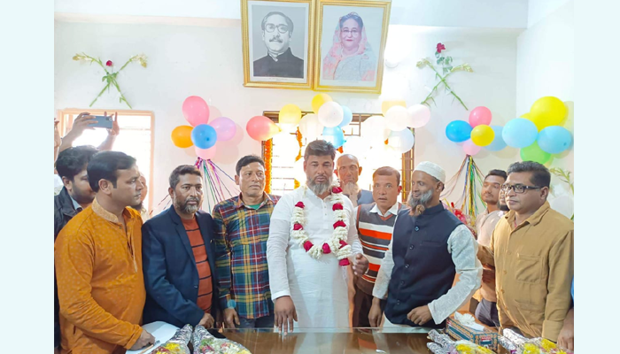 আলফাডাঙ্গা পৌরসভার নতুন মেয়র ও কাউন্সিলরদের সংবর্ধনা