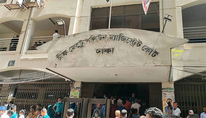 ঢাকার সিজেএম আদালতে আগুন, হতাহত হয়নি