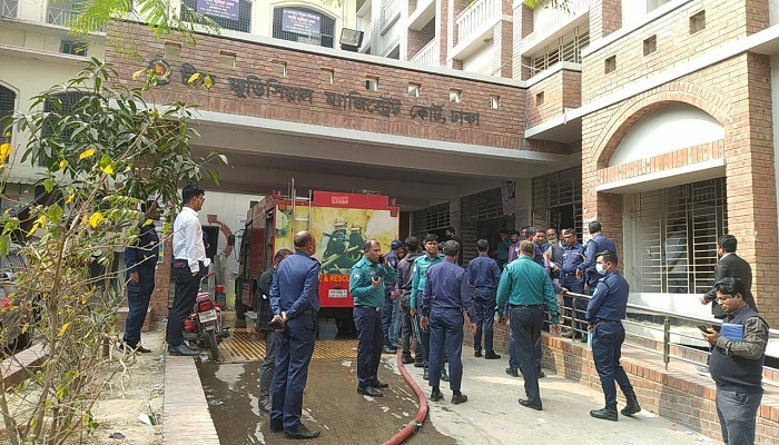 ঢাকার সিজেএম আদালতে আগুন, হতাহত হয়নি