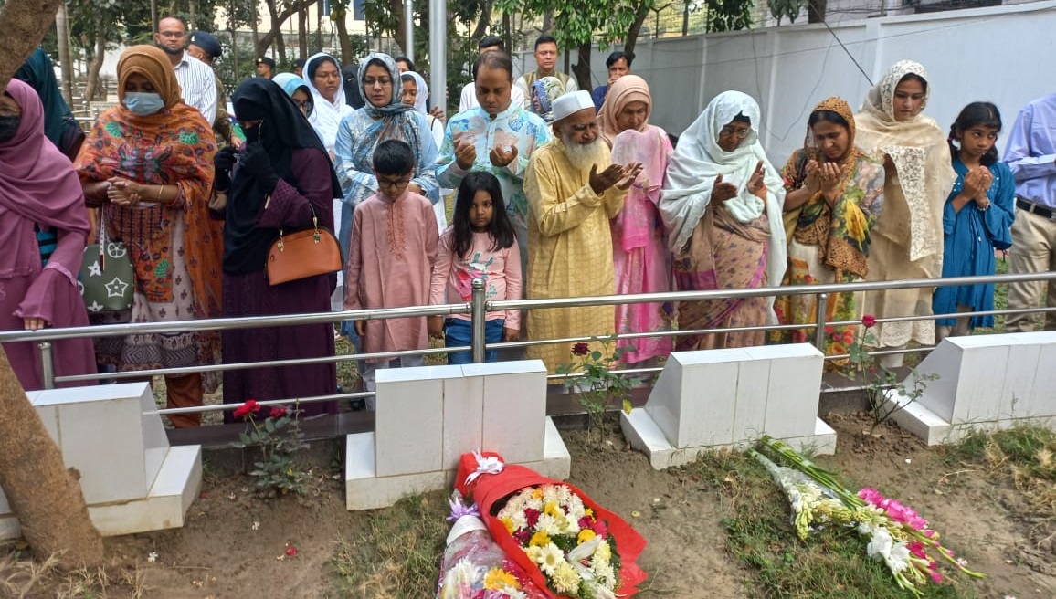 পিলখানায় নিহত ৫৭ সেনার প্রতি শ্রদ্ধা