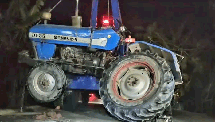 পলাশবাড়ীতে ত্রিমুখী সংঘর্ষে নিহত ২