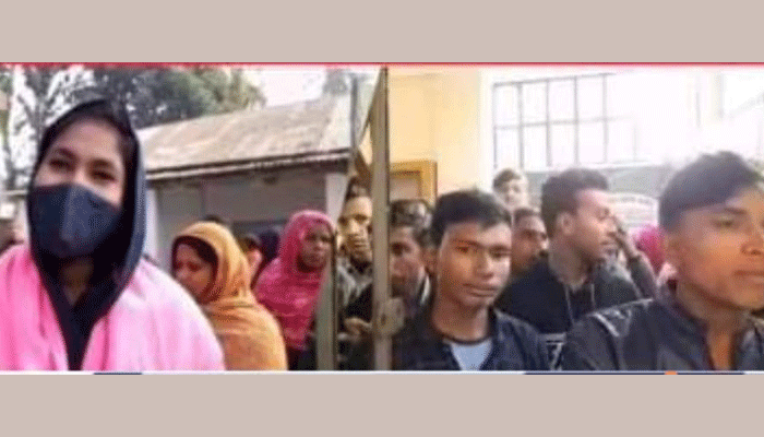 কালীগঞ্জ নির্বাচন অফিস যেন সেবার নামে প্রহসন