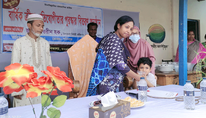 বোরহানউদ্দিনে স্বপ্নকুঁড়ির বার্ষিক ক্রীড়ার পুরস্কার বিতরণ