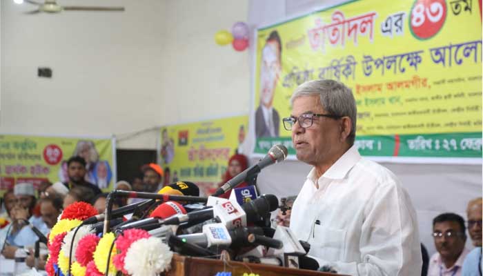 খালেদা জিয়াকে নিয়ে নাটক করছে সরকার