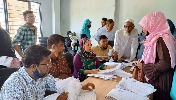 আলফাডাঙ্গায় শতভাগ স্বচ্ছতার সঙ্গে মাতৃত্বকালীন ভাতার আবেদন বাছাই