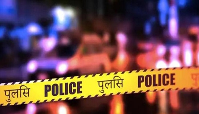 সম্পত্তি বাজেয়াপ্তের নোটিশ পেয়ে গায়ে আগুন