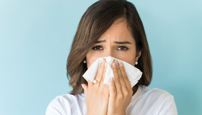 নাক দিয়ে রক্ত পড়ার কারণ ও প্রতিকার