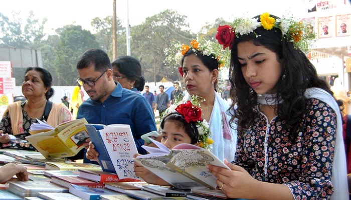 অমর একুশে: মূল মঞ্চের আয়োজন