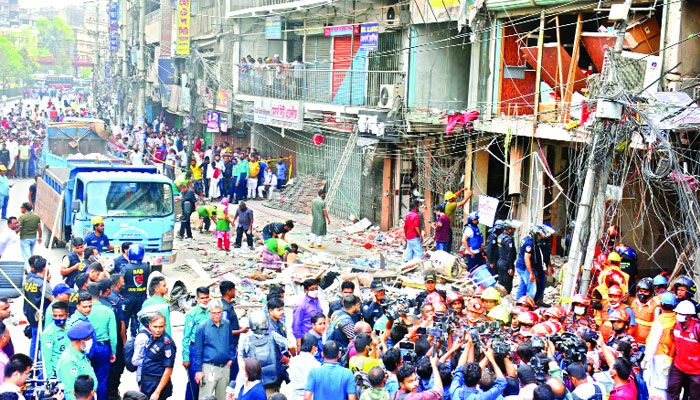 সন্দেহে বিস্ফোরণের পাঁচ উৎস