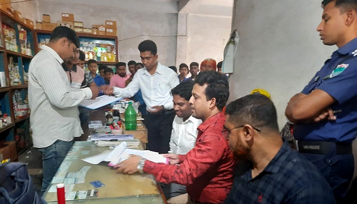 ঝিকরগাছায় ভুয়া ডাক্তারের ১ লক্ষ টাকা জরিমানা