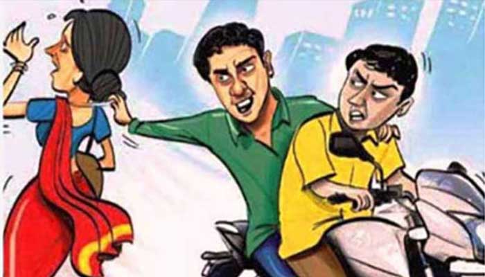 স্বামীর ওষুধ কিনতে গিয়ে প্রতারকের খপ্পরে স্ত্রী