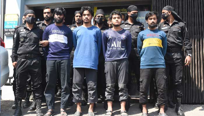 ভিন্ন ধর্মের তরুণদেরও ধর্মান্তর করেছে ‘শারক্বিয়া’
