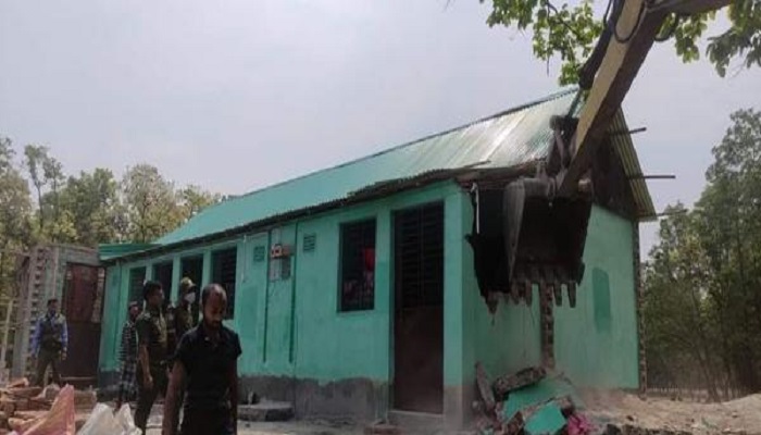 কালিয়াকৈরে বনের জমি উদ্ধার
