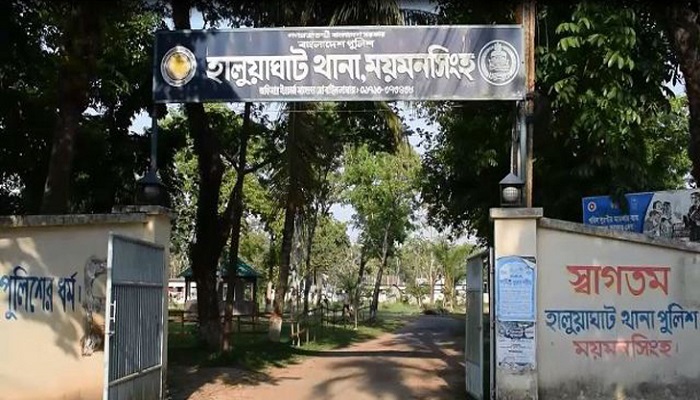 হালুয়াঘাটে যুবকের গলাকাটা লাশ উদ্ধার