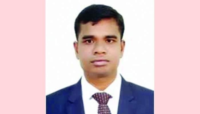 গোদাগাড়ীর সেই ইউএনওকে বদলি, চাকরিচ্যুতির দাবি
