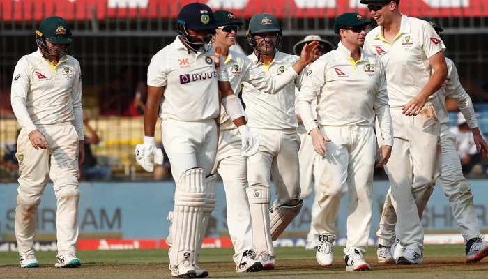 লায়নের দাপটে ছারখার ভারত