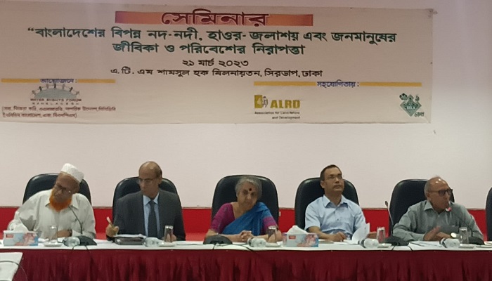 যমুনা নদী ছোট করার চিন্তকদের শাস্তি দাবি