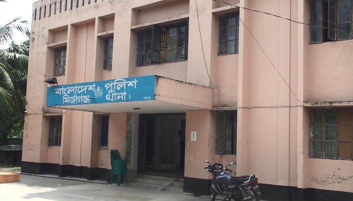 মির্জাগঞ্জে বসতঘর থেকে ভিক্ষুক নারীর মরদেহ উদ্ধার