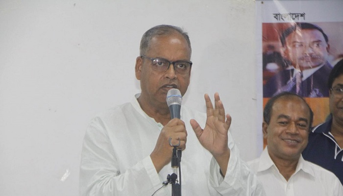 দেশ অশান্তিতে ভাসছে: দুদু