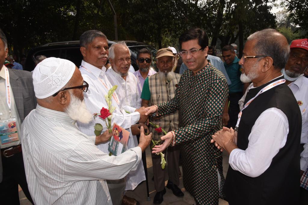 শেখ হাসিনার পক্ষে আগামী নির্বাচনেও ঝাঁপিয়ে পড়বে মুক্তিযোদ্ধারা