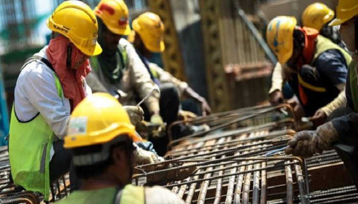 শ্রমবাজারে সম্ভাবনার হাতছানি