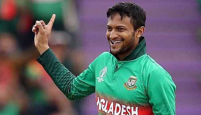 প্রথম ক্রিকেটার হিসেবে সাকিবের রেকর্ড