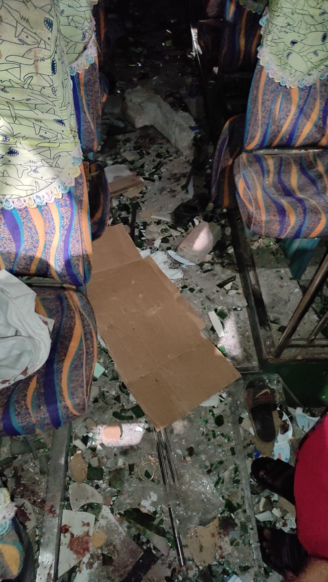 সাভার পরিবহনের এক বাসেই আহত ৩৫, নিহত হেলপার