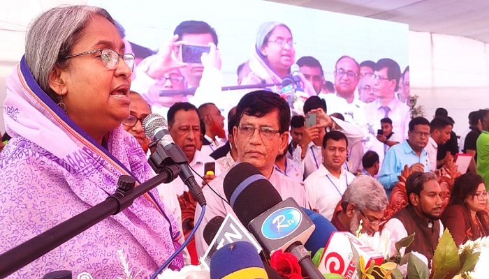 আমাদের সৌভাগ্য একজন শেখ হাসিনা আছেন