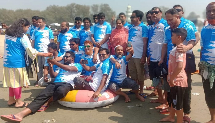 গোবিন্দগঞ্জে সরকারি টাকায় ৩০০ জনের প্রমোদ ভ্রমণ!