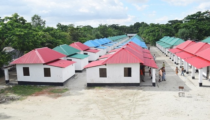 প্রধানমন্ত্রীর উপহার পাবে আরও ৪০ হাজার পরিবার