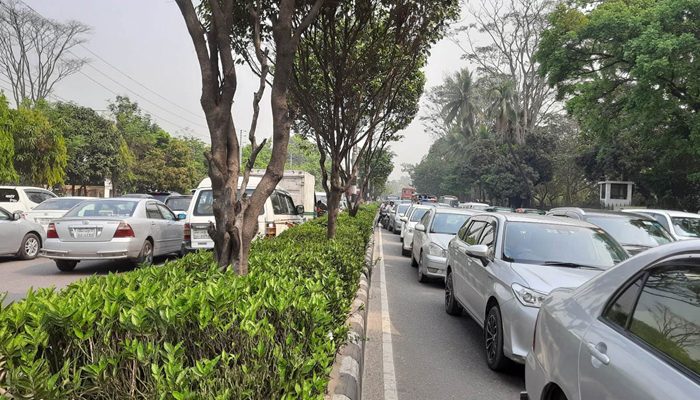 যানজটে নাকাল রাজধানীবাসী