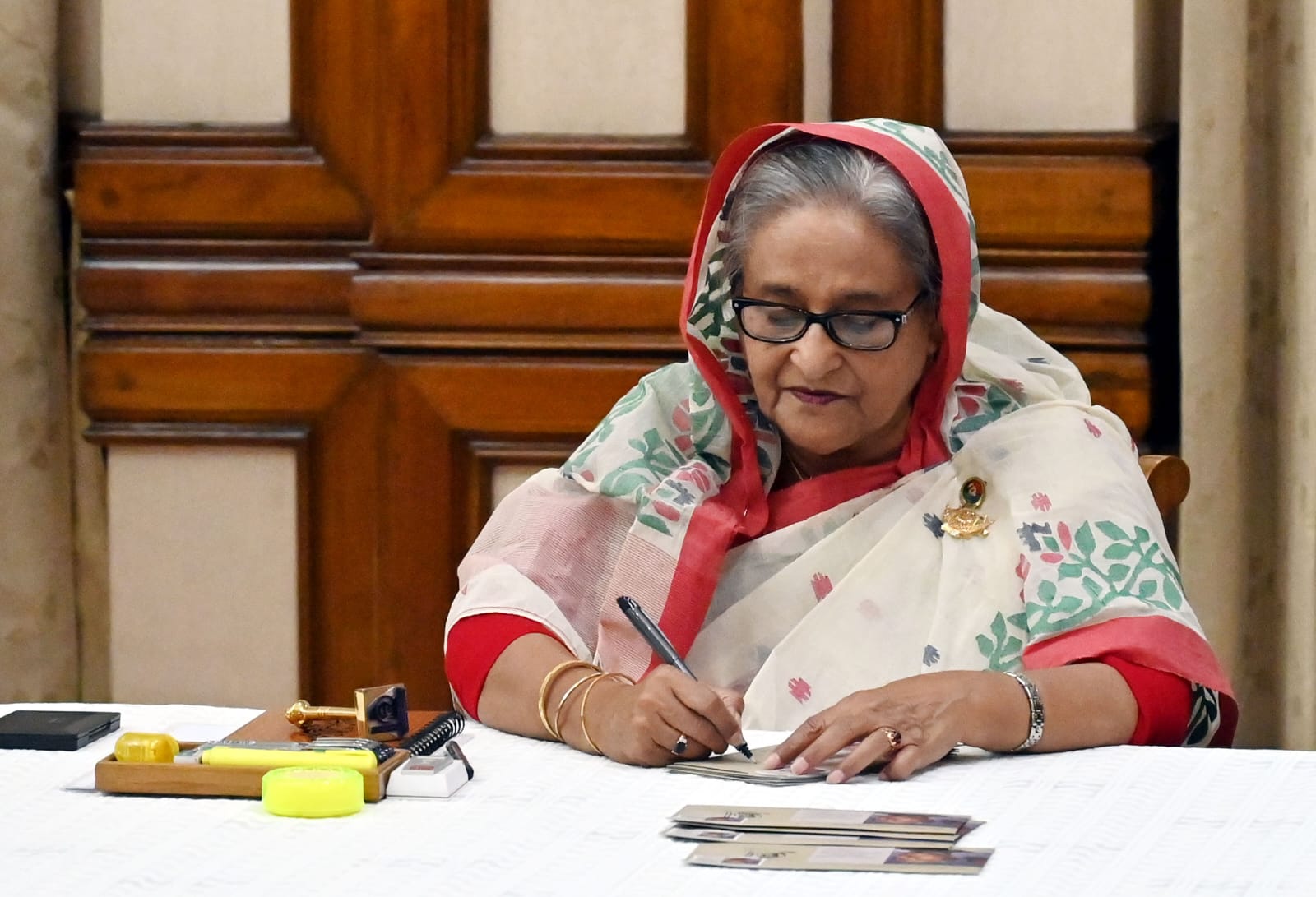 স্বাধীনতা দিবসের স্মারক ডাকটিকিট অবমুক্ত