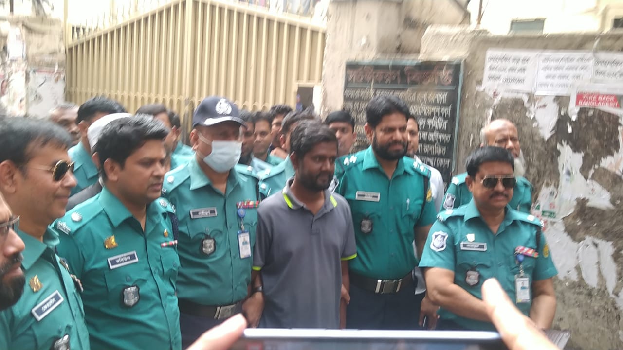 জামিন নামঞ্জুর, সাংবাদিক শামসুজ্জামান কারাগারে
