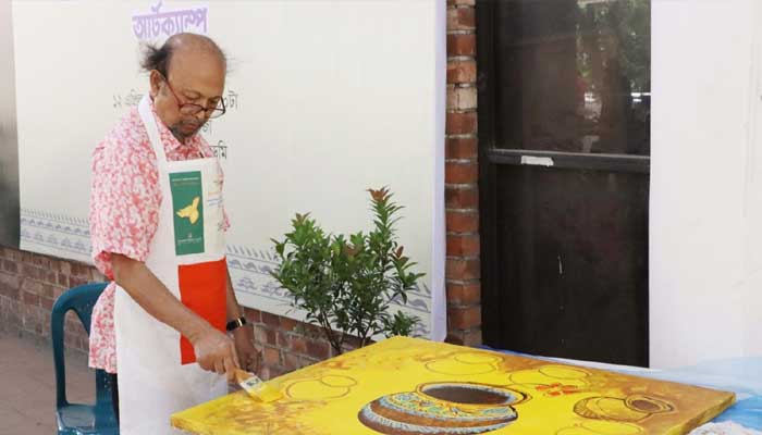 ছবিতে ধরা দিলো বর্ণিল বৈশাখ