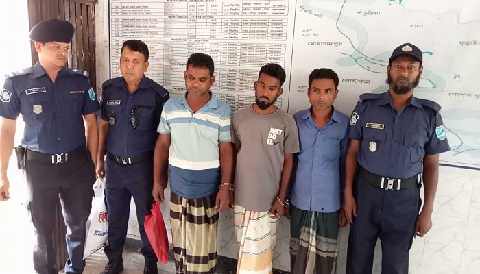 আলফাডাঙ্গায় চার স্বর্ণ প্রতারক গ্রেপ্তার